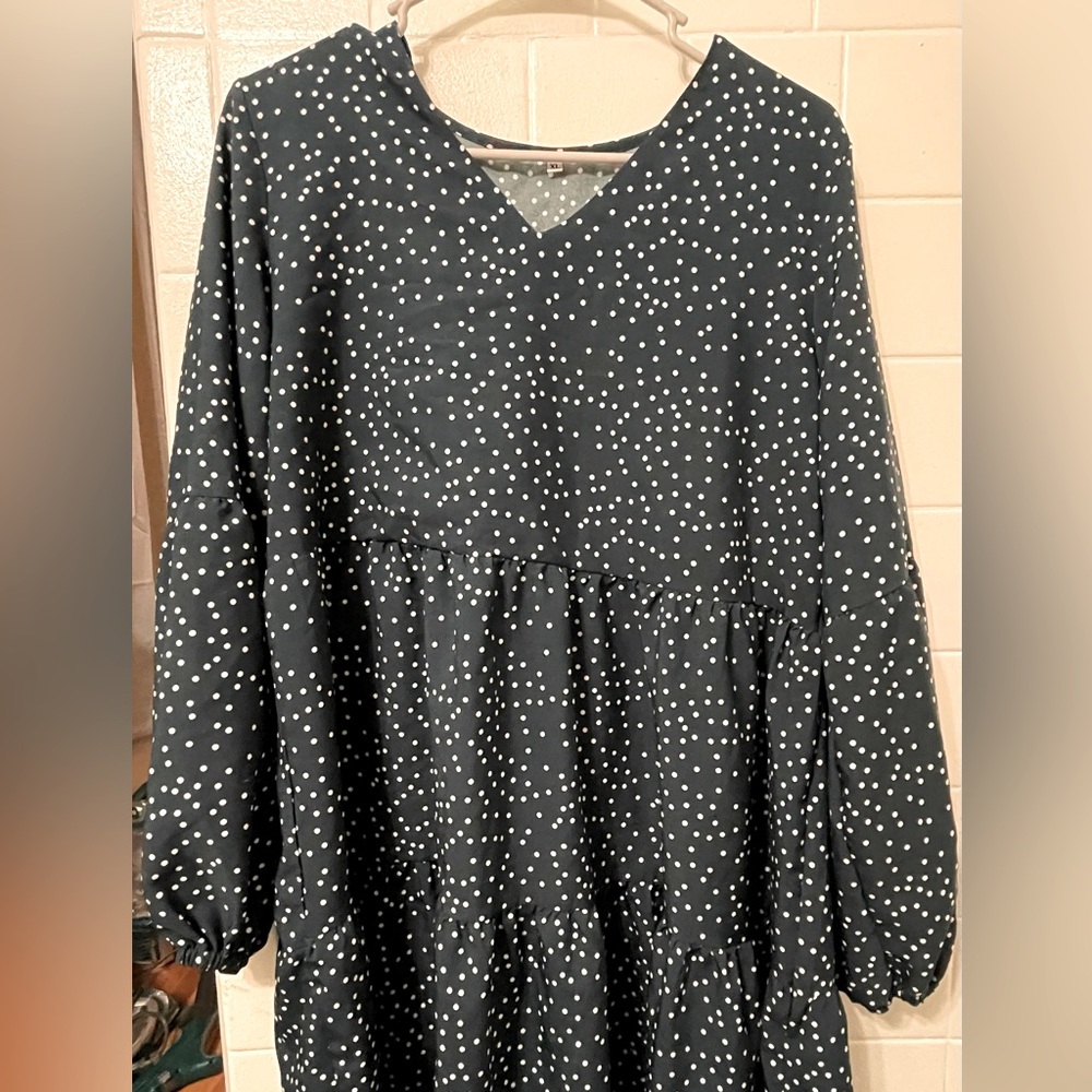 Green polka dot dress size XL (fits like a L)
